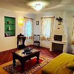 Sato Triopia Butik Ξενοδοχείο